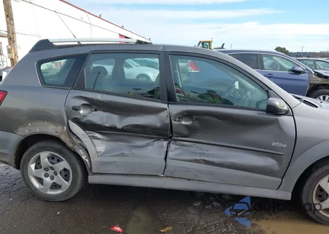 2005 Pontiac Vibe z USA, uszkodzony, nr VIN 5Y2SL63895Z469725